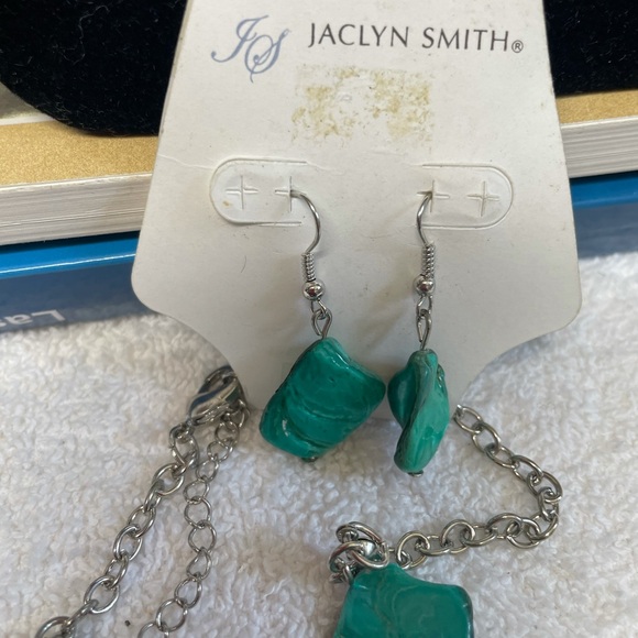 Jaclyn Smith Necklace and Earrings - Picture 3 of 4
